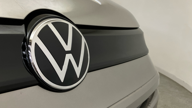 Volkswagen Caddy Cargo C20 Diesel 2.0 TDI 122PS Commerce Pro Van DSG [Tech Pack]